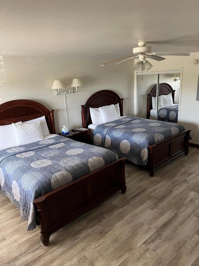 Shore Stay Suites Кейп Чарлз Екстериор снимка